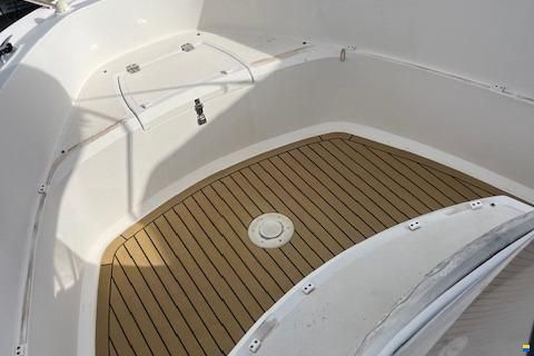 Quicksilver Activ 675 Open