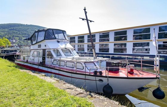 Werft Haßmersheim 15m Stahlmotoryacht