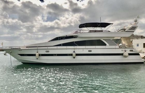 Elegance 70 Flybridge