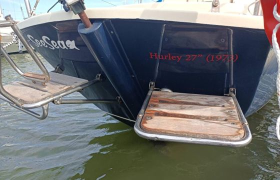 Hurley 27
