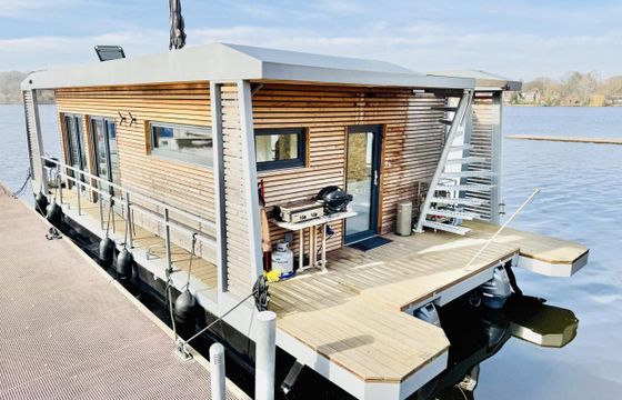 Jacko Schiffbau Luxus Design Hausboot