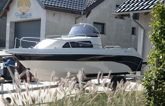 Quercus 500 Cabin