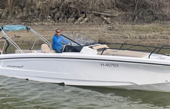 Axopar 25 Cross Bow