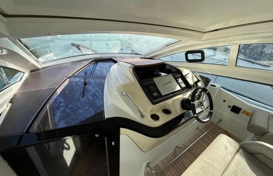 Beneteau GT40