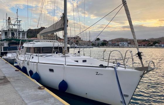 Dufour Atoll 43
