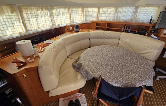 Lagoon 570