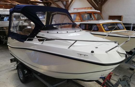 Quicksilver 455 Cabin