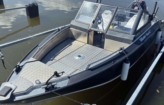SilverYacht Shark BRx