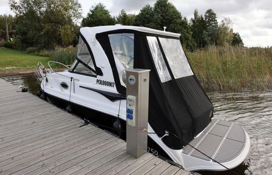 Coral 750 Hard Top