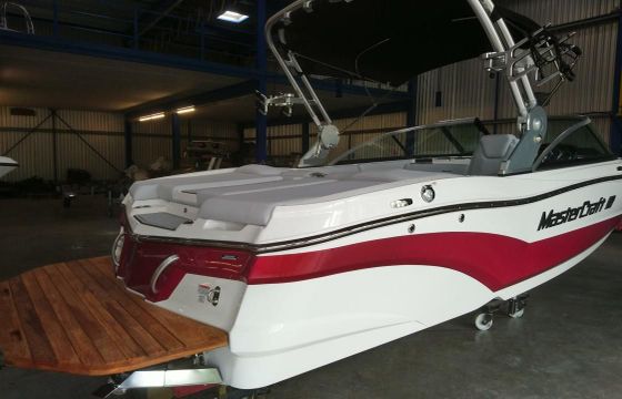 MasterCraft XT20