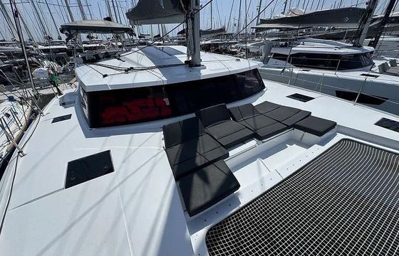 Fountaine Pajot Astréa 42