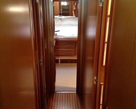 Mochi Craft Dolphin 54 Sun Top