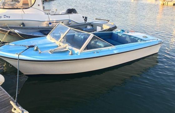 Sunseeker Sovereign 17 Hostess