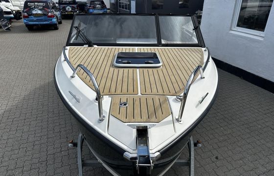 Quicksilver 605 Cruiser, Mercury F115 CT