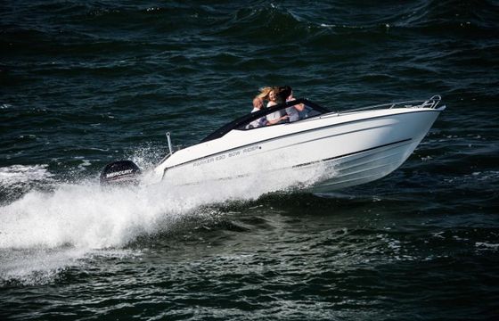 Parker 630 Bow Rider