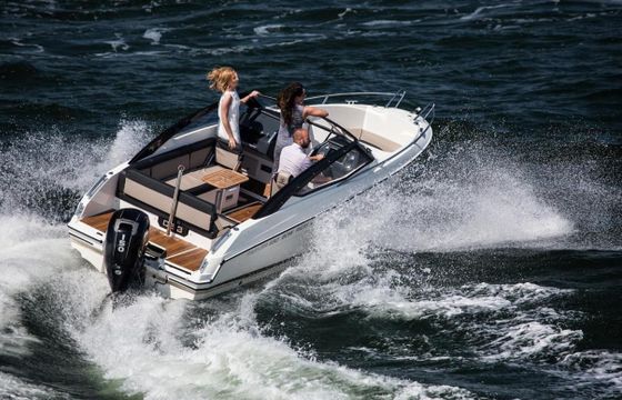 Parker 630 Bow Rider