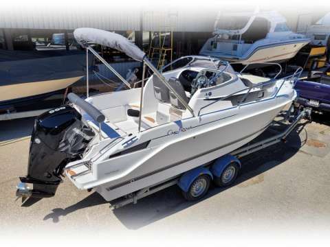 B2 Marine Cap Ferret 722 TC - Mercury 150 EFI