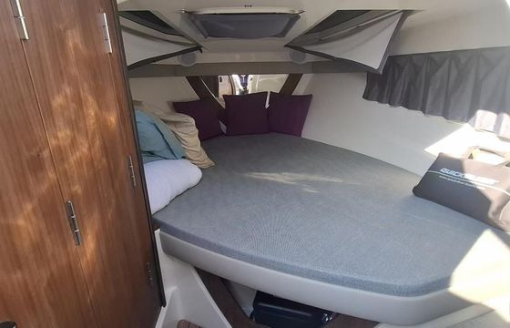 Quicksilver 805 ACTIV CRUISER