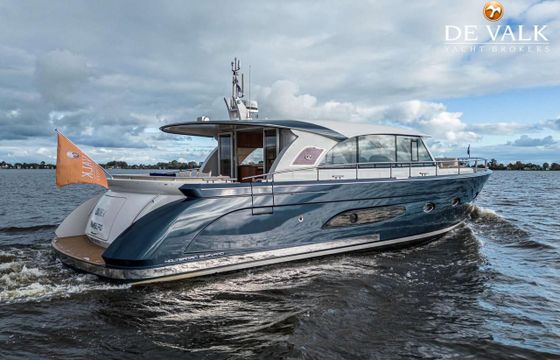 Holterman & De Vries 53 Commander