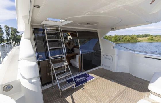 Ferretti 53 Fly
