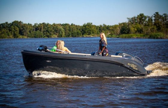 Oud Huijzer 600 Tender