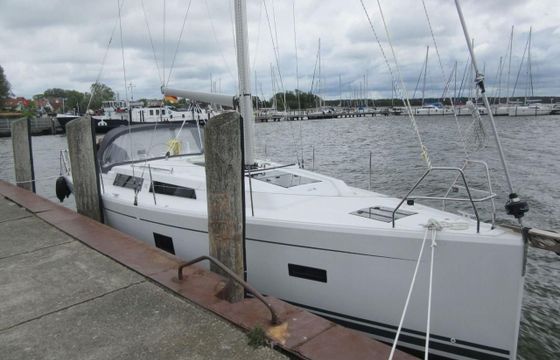 Hanse 388