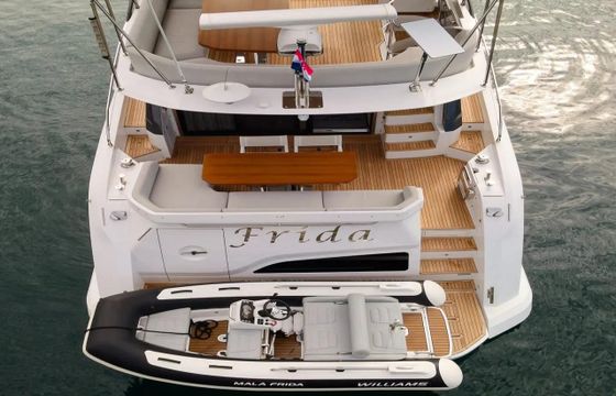 Azimut Fly 53