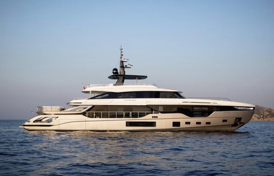 Azimut Grande 38 Trideck