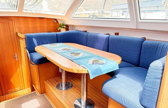 Wauquiez Pilot Saloon 40