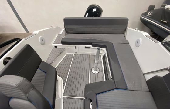 NorthMaster 685 Cruiser