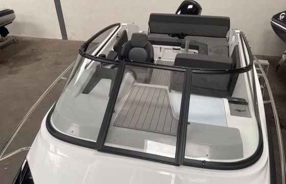 NorthMaster 685 Cruiser