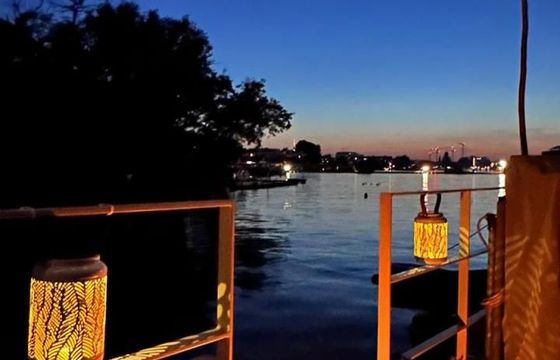 Elysion-Boote