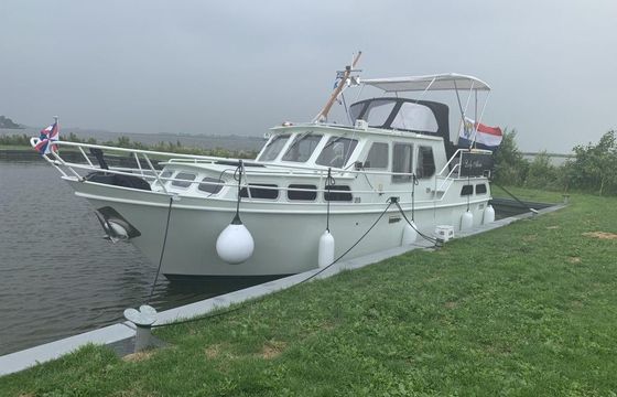 Pedro-Boat 30