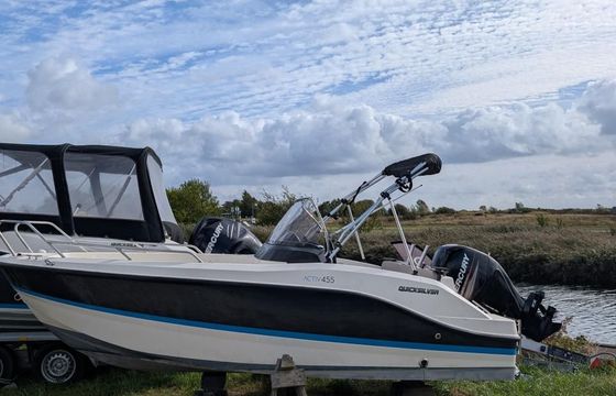 Quicksilver 455 open