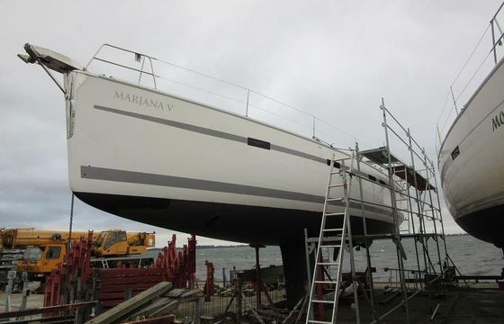 BAVARIA CRUISER 55