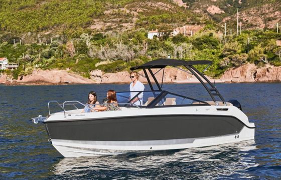 Quicksilver 675 Bowrider und Trailer