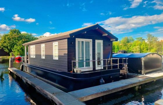 HOMESHIP In AMSTERDAM -ZUID VaarChalet 1