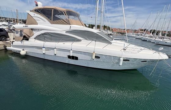 Gulf Craft Majesty 56 Fly