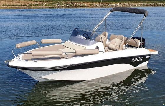 Trident 530 Sundeck