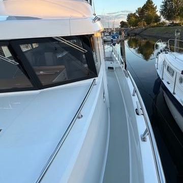 Sargo 36 Fly