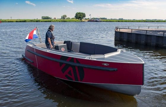 AluShip TNDR 670