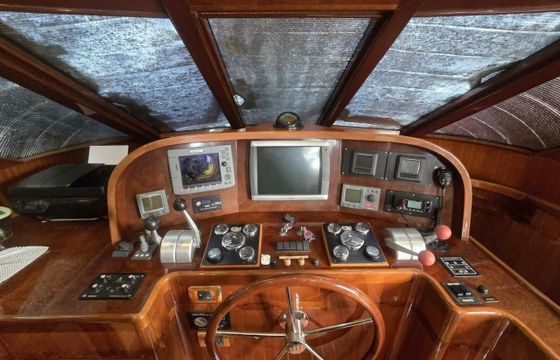 Hampton Yachts 558