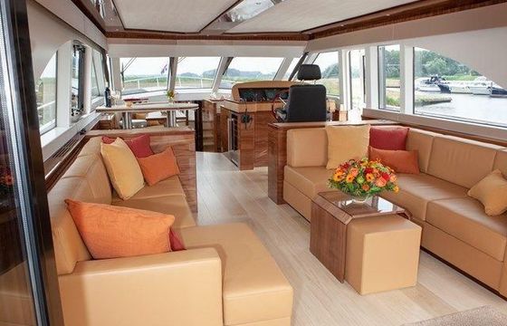den Hoven Executive 2100