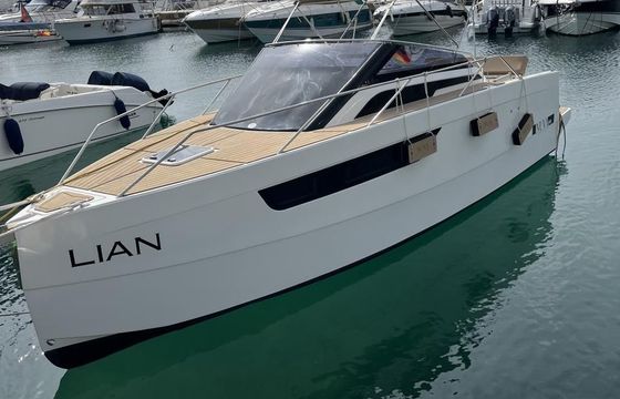 NUVA Yachts M9