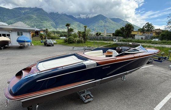 Riva AQUARIVA 33