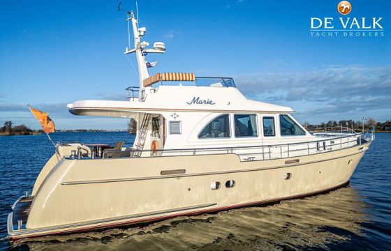 Vennekens Trawler 1800