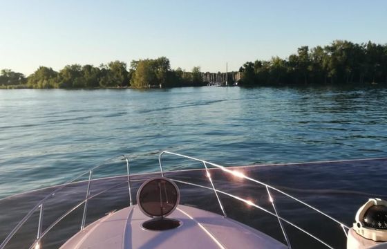 Galeon 330