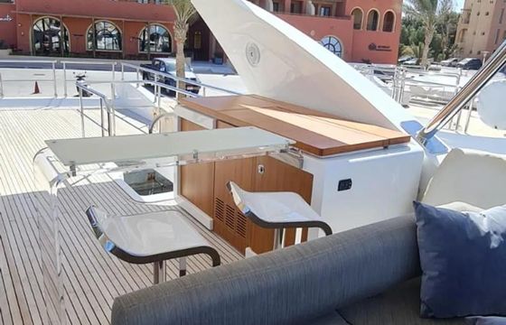 Azimut 80