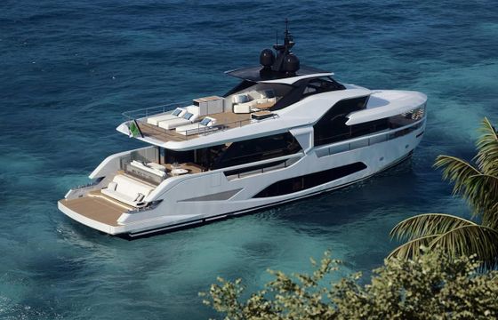 Ferretti Infynito 80