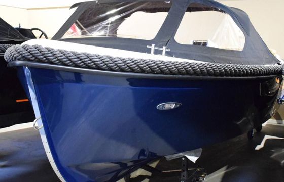 Corsiva 595 Tender - 25 HK Yamaha